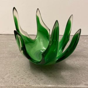 Vintage Green Clear Murano Glass Bowl - Flaw - Small chip‎ on tallest spike